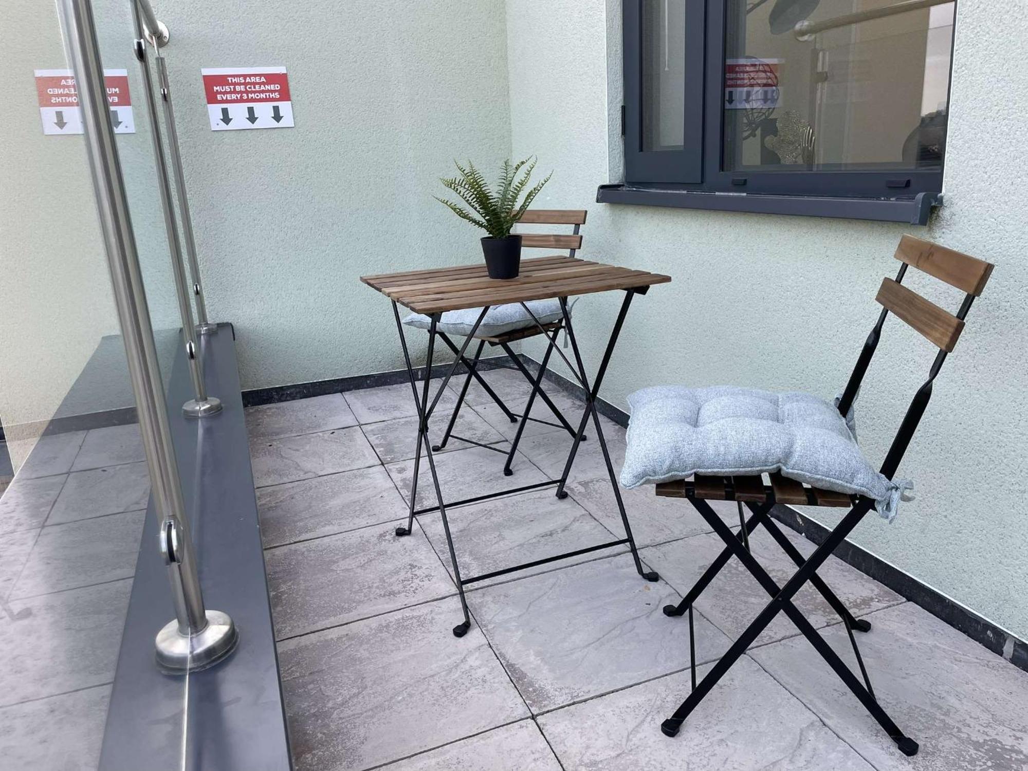 Appartamento Modern 2-bed With Balcony, Close To Centre With Free Parking Oxford