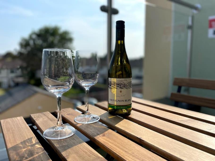 Modern 2-bed With Balcony, Close To Centre With Free Parking Appartamento Oxford