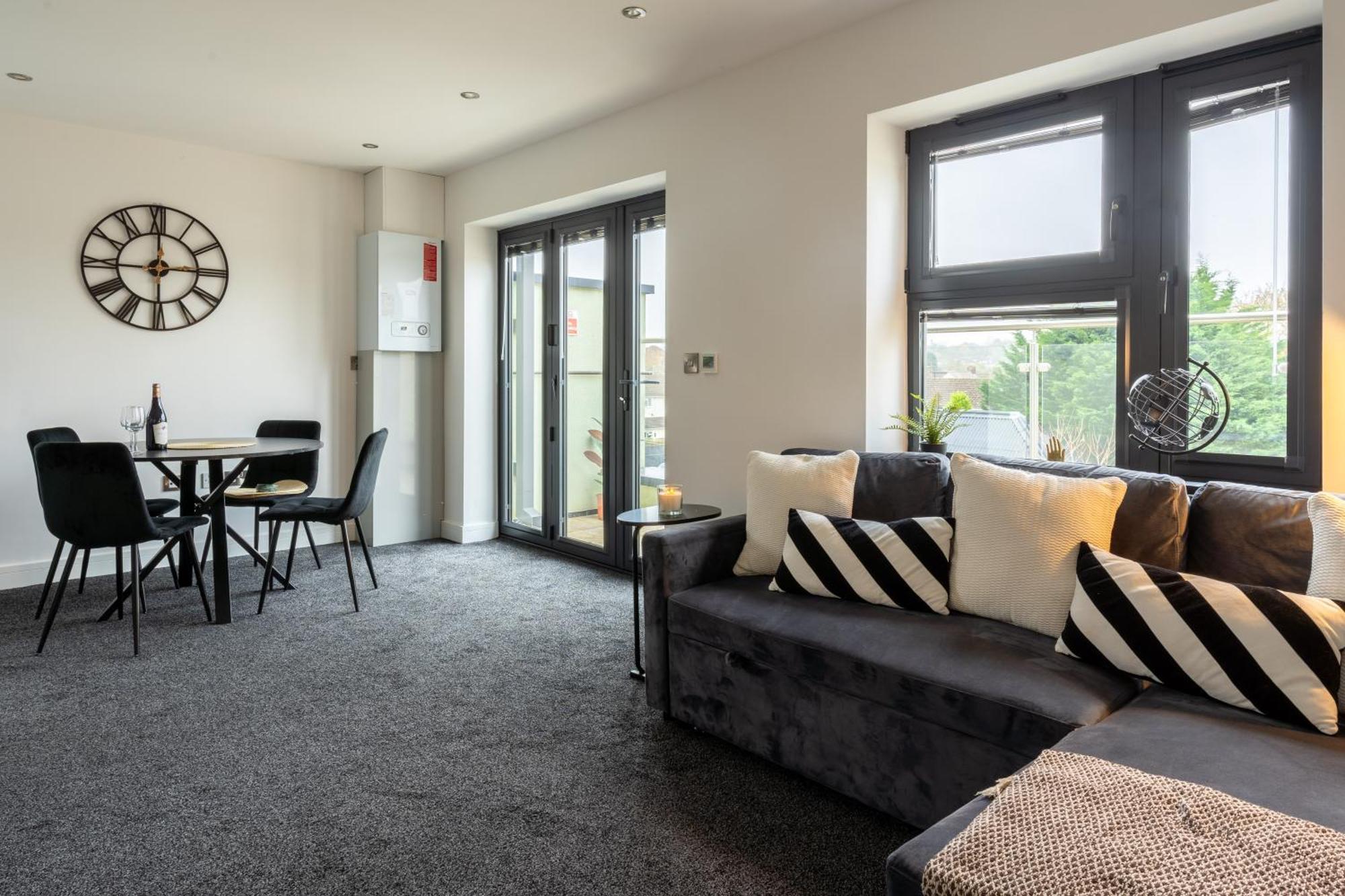 Appartamento Modern 2-bed With Balcony, Close To Centre With Free Parking Oxford